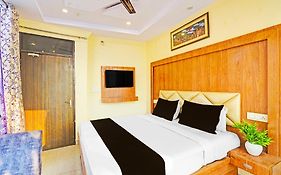 FabHotel Khalsa Inn